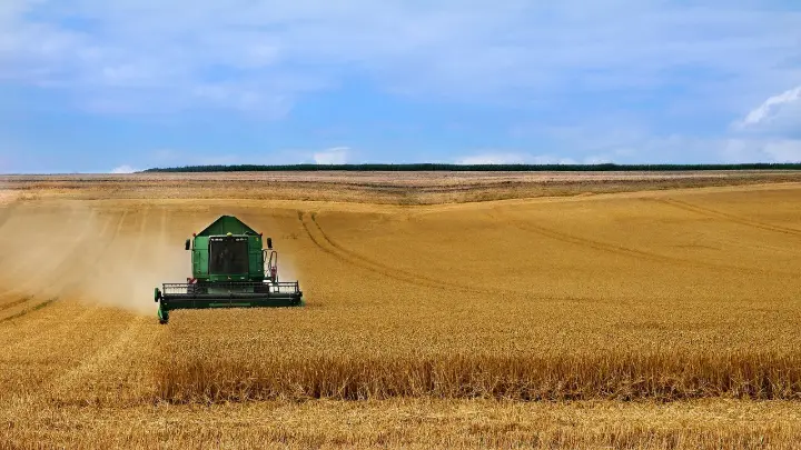 Harvesting Smarter with GPS for Agriculture Use Modern harvesting machines using GPS for agriculture use to reduce crop loss.