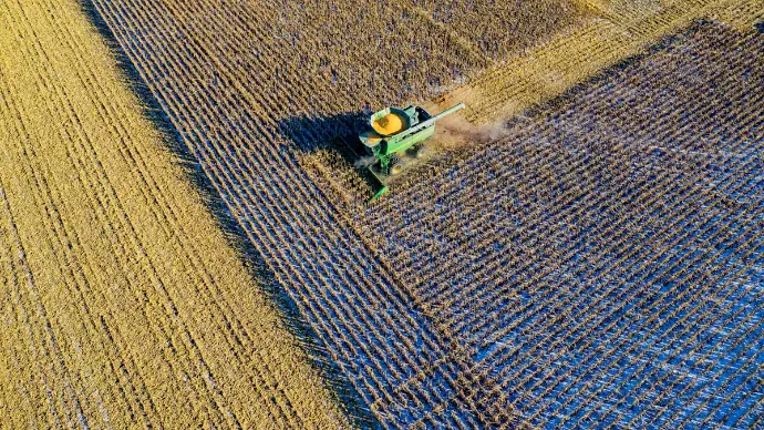 Agricultural harvester operating in precision agriculture field for accurate harvest