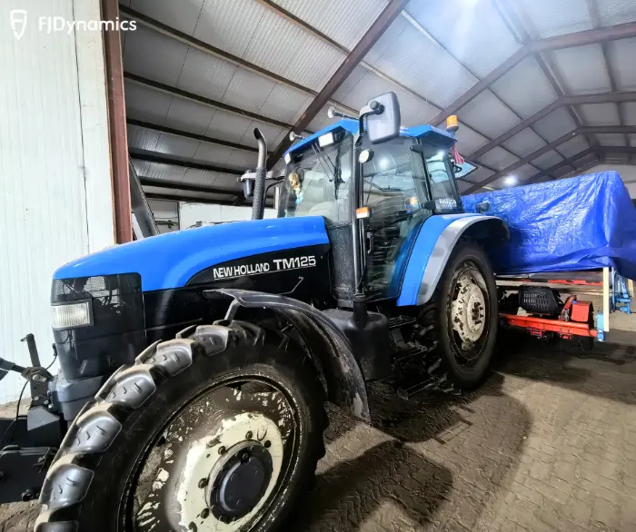 FJDynamics AH2 hydraulic system for precision farming