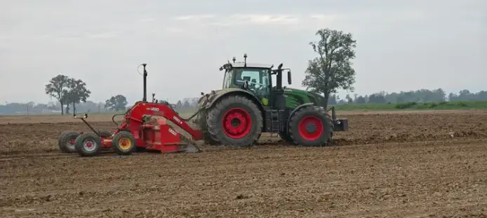 A smart tractor is woking.